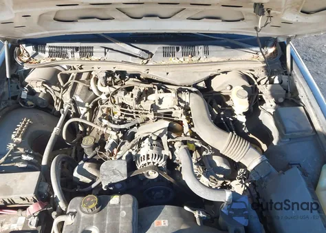 2003 Ford Crown Victoria Police из США, поврежденный, VIN 2FAFP71W93X160505